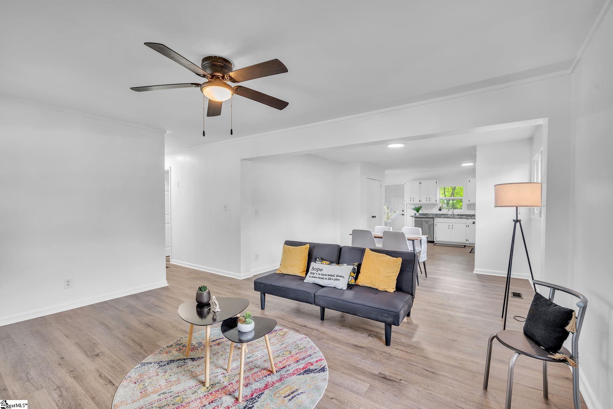 402 Chatham Avenue Gaffney, SC 29340 - Photo 3 of 11