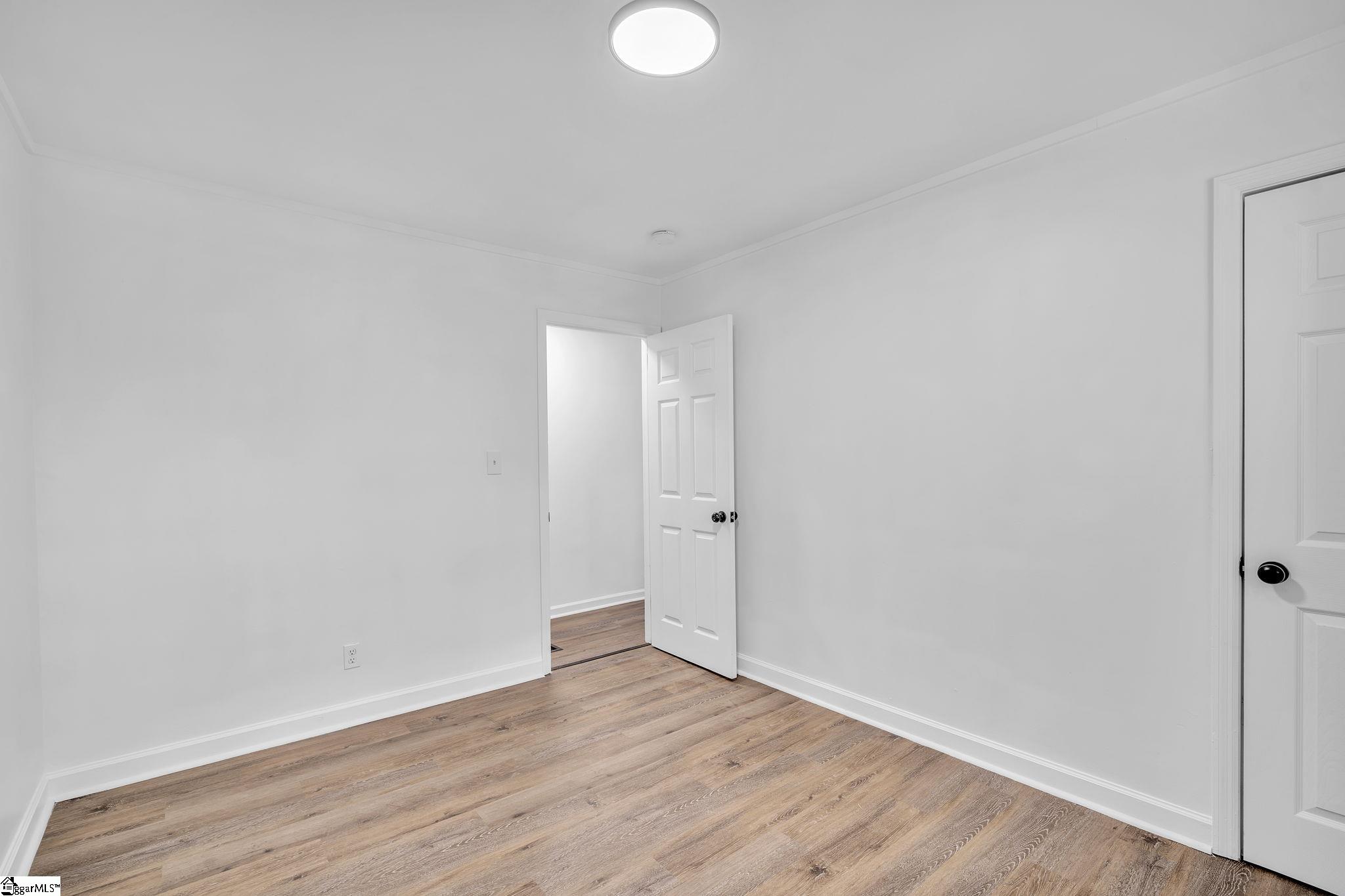 402 Chatham Avenue Gaffney, SC 29340 - Photo 6 of 11