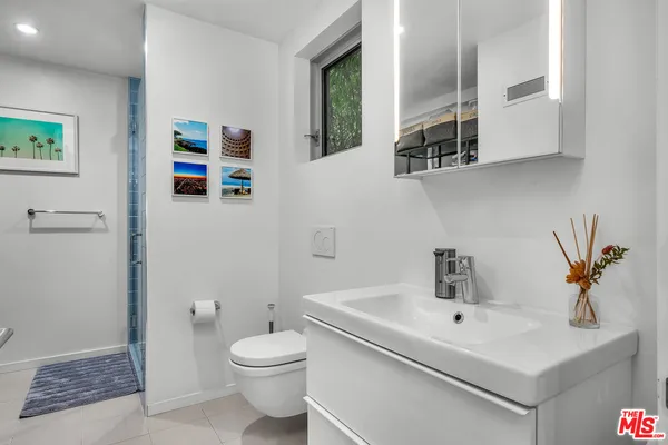 $13,000 | 718 Marine Street, Santa Monica, CA 90405