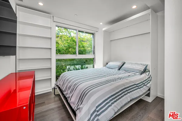 $13,000 | 718 Marine Street, Santa Monica, CA 90405