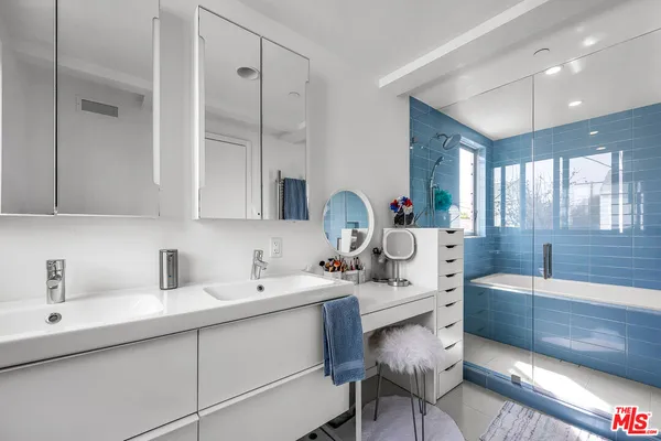$13,000 | 718 Marine Street, Santa Monica, CA 90405