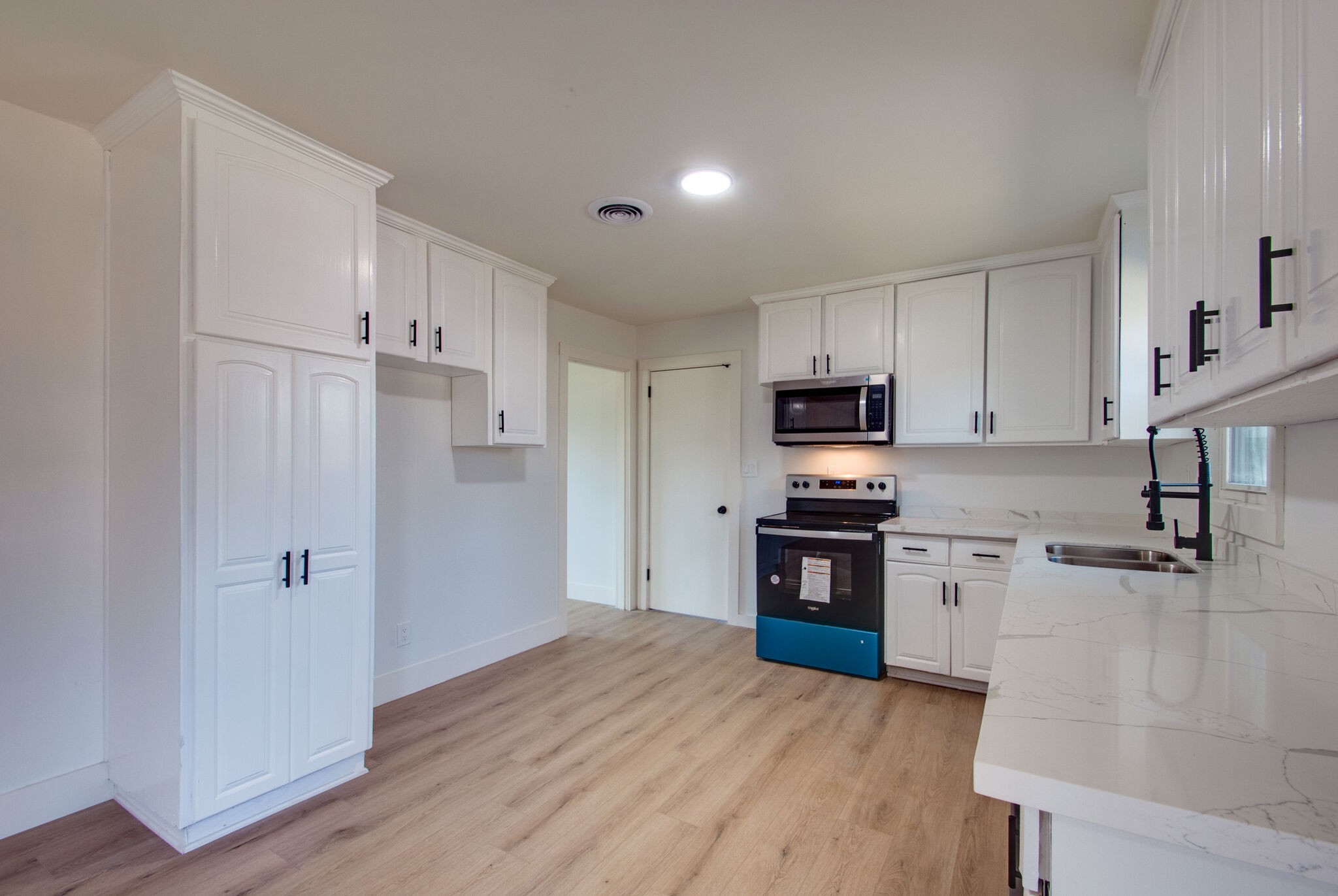 214 Stonewall Road Columbia, TN 38401 - Photo 8 of 30 Gallery Image 8