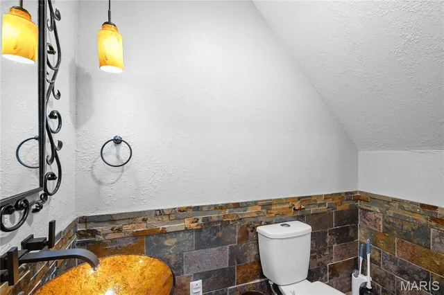 $649,000 | 451 Riverway Drive, Doniphan, MO 63935