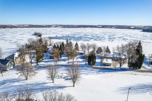 $2,500 | 17796 Cedar Park Loop, Fergus Falls, MN 56537