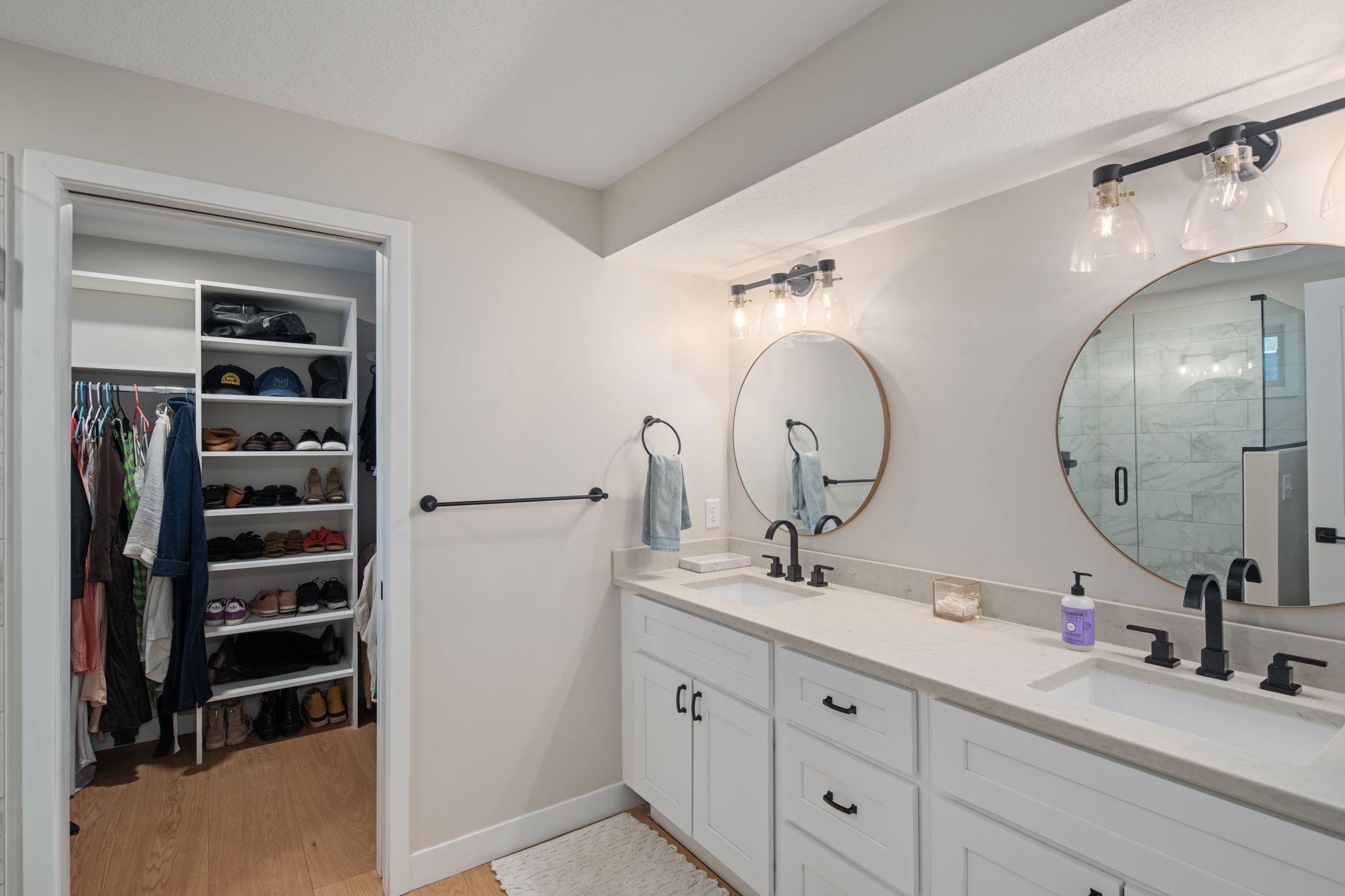 4721 Valley View Road Edina, MN 55424 - Photo 12 of 49 Gallery Image 12