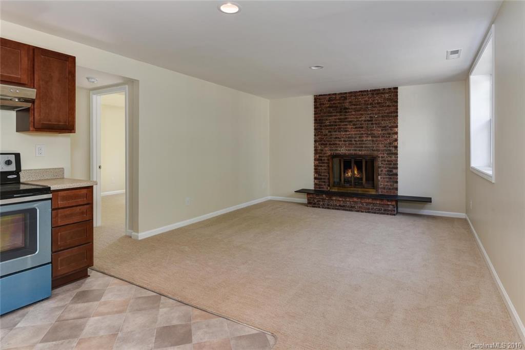 435 Asbury Road Candler, NC 28715 - Photo 14 of 24 Gallery Image 14