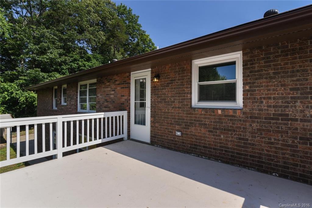 435 Asbury Road Candler, NC 28715 - Photo 19 of 24 Gallery Image 19