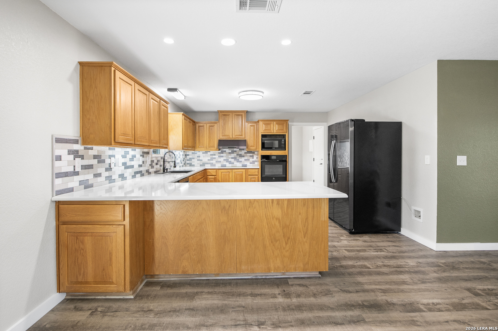 433 West Klein Road New Braunfels, TX 78130 - Photo 13 of 48