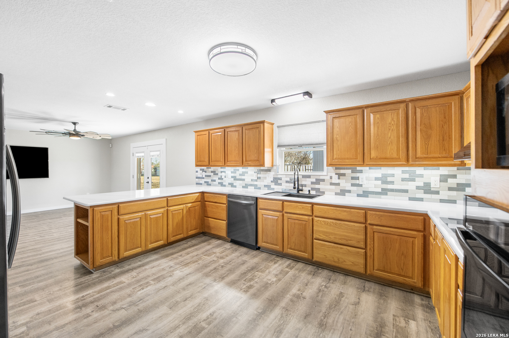 433 West Klein Road New Braunfels, TX 78130 - Photo 15 of 48