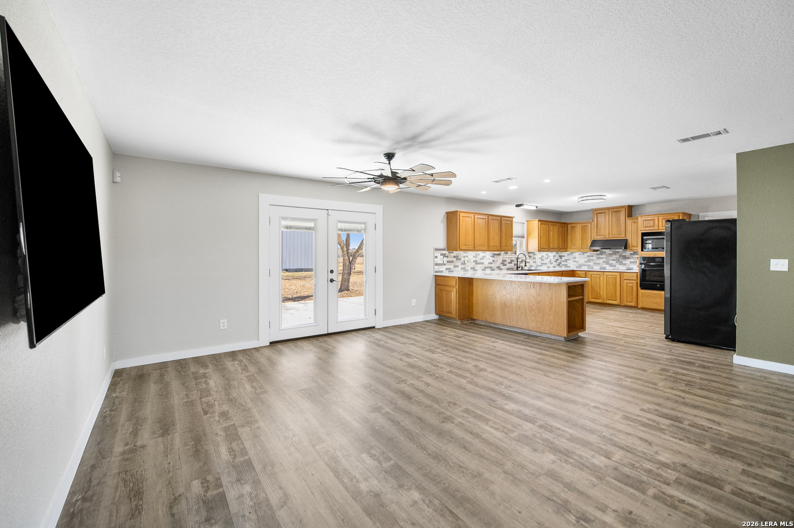 433 West Klein Road New Braunfels, TX 78130 - Photo 9 of 48