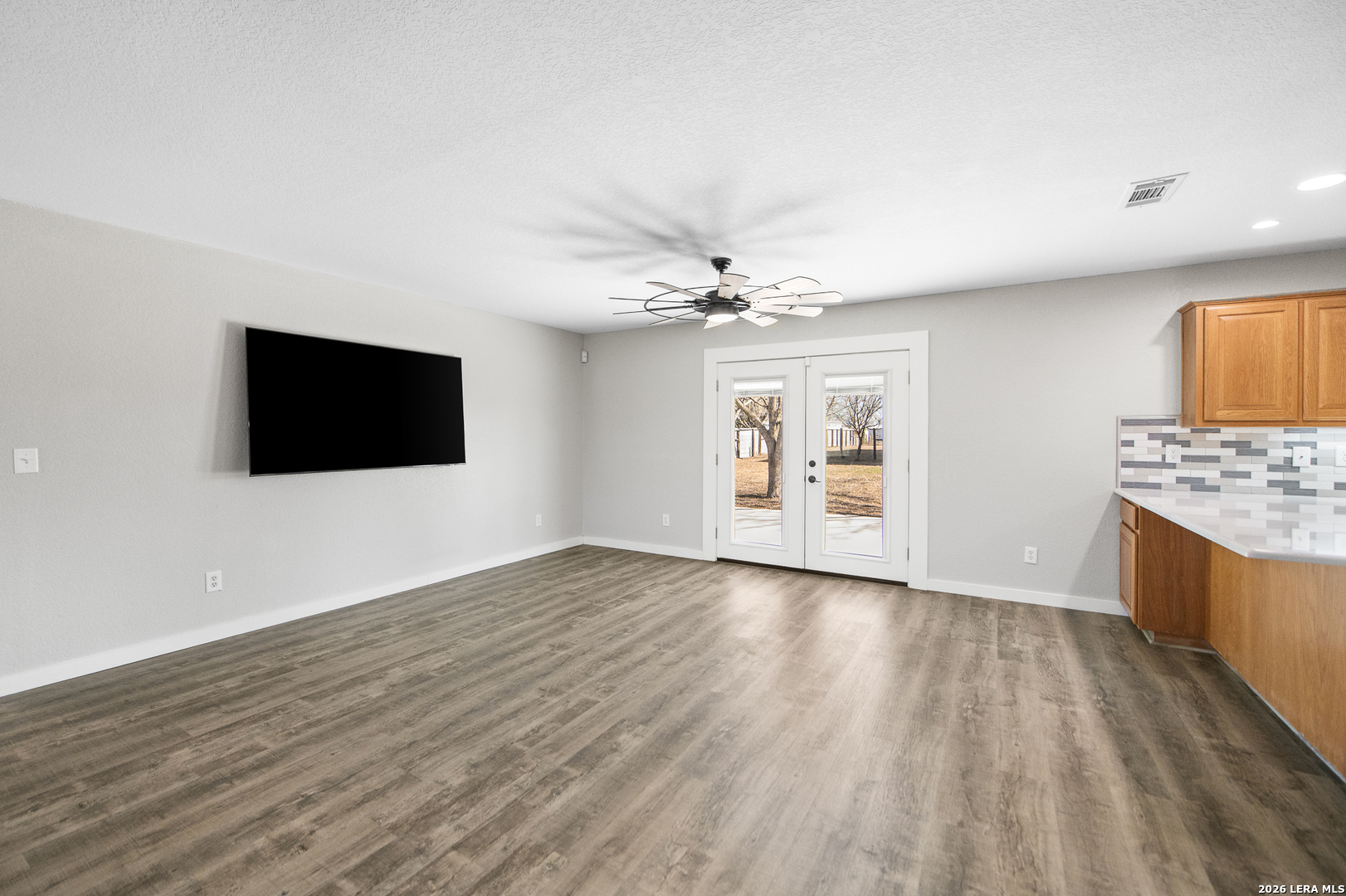 433 West Klein Road New Braunfels, TX 78130 - Photo 10 of 48