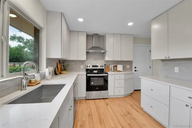 $752,000 | 35 South Cody Street, Lakewood, CO 80226