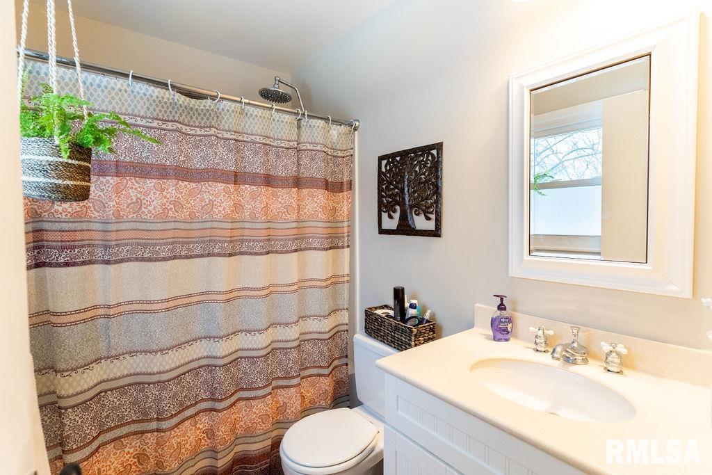 2320 Bates Avenue Springfield, IL 62704 - Photo 19 of 29 Gallery Image 19