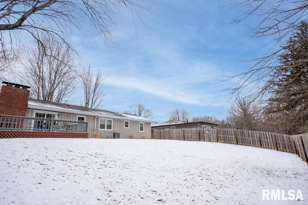 2320 Bates Avenue Springfield, IL 62704 - Photo 28 of 29 Gallery Image 28