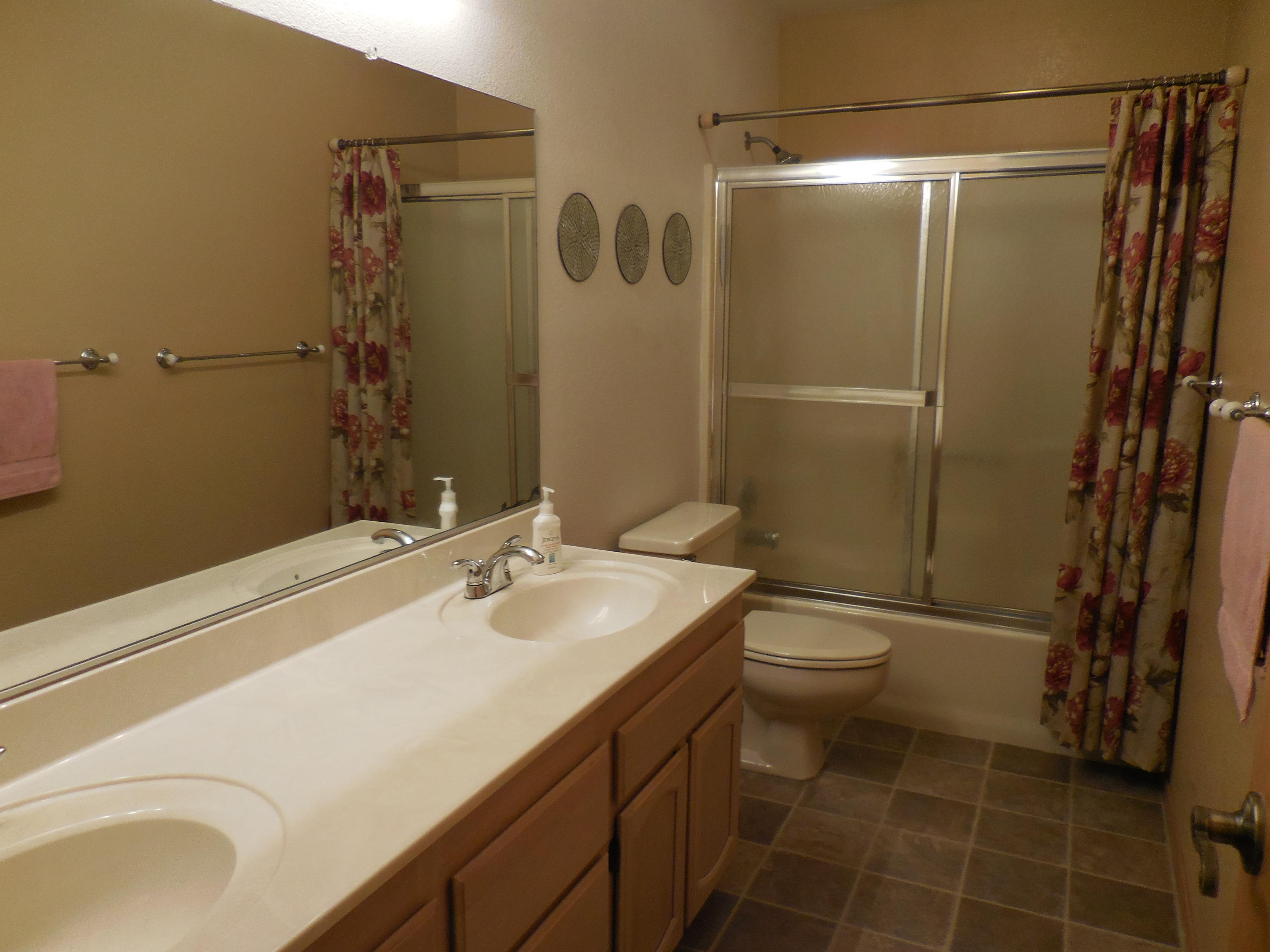 6855 Irving Road Redding, CA 96001 - Photo 18 of 23 DSCN0719