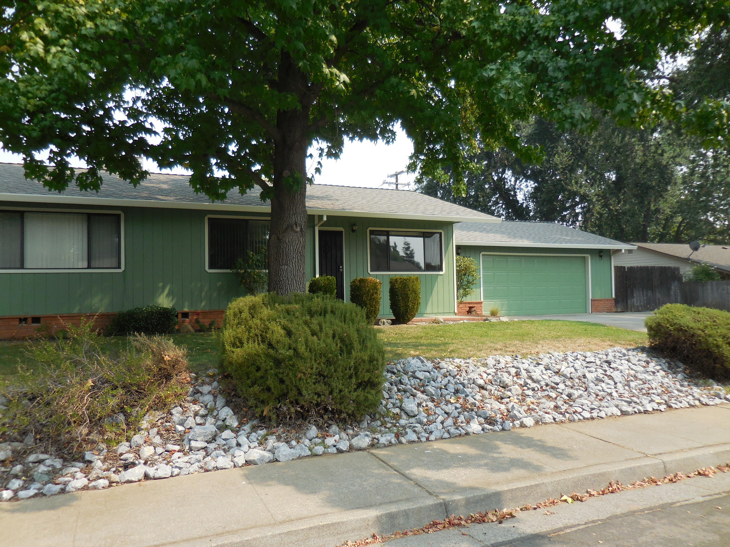 6855 Irving Road Redding, CA 96001 - Photo 6 of 23 DSCN0667
