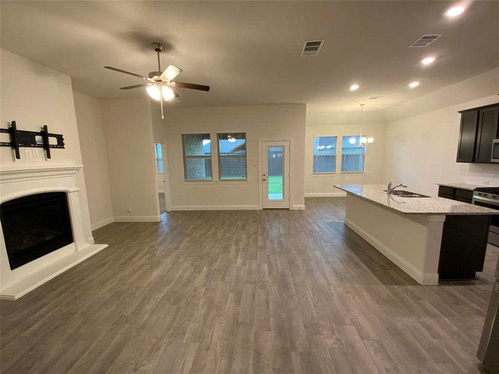 2913 Faro Road Aubrey, TX 76227 - Photo 13 of 36 Gallery Image 13