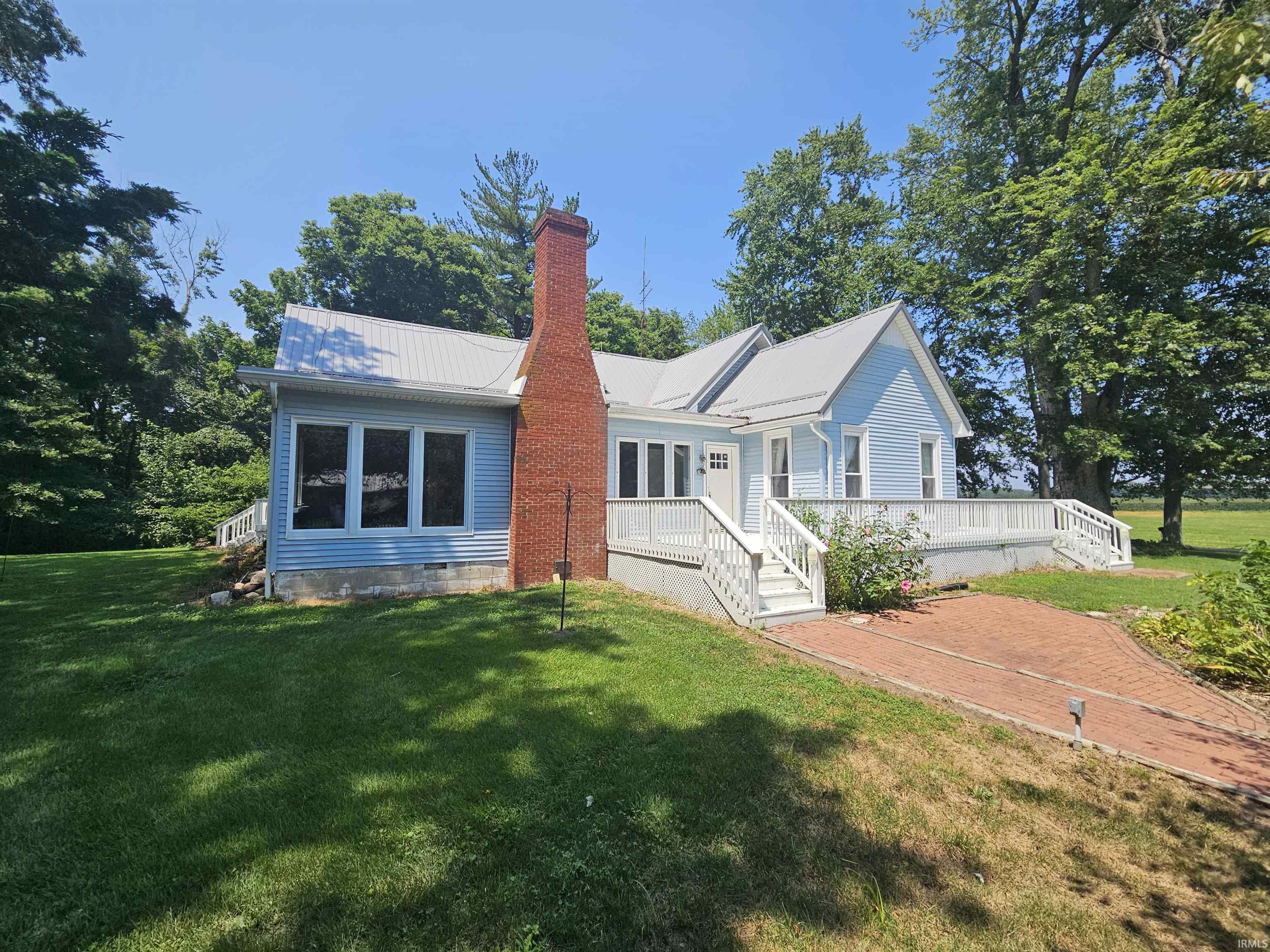 3232 South Petersburg Road Wheatland, IN 47597 - Photo 2 of 36