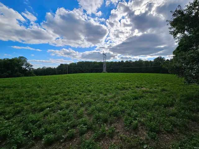 $555,000 | 3232 South Petersburg Road, Wheatland, IN 47597