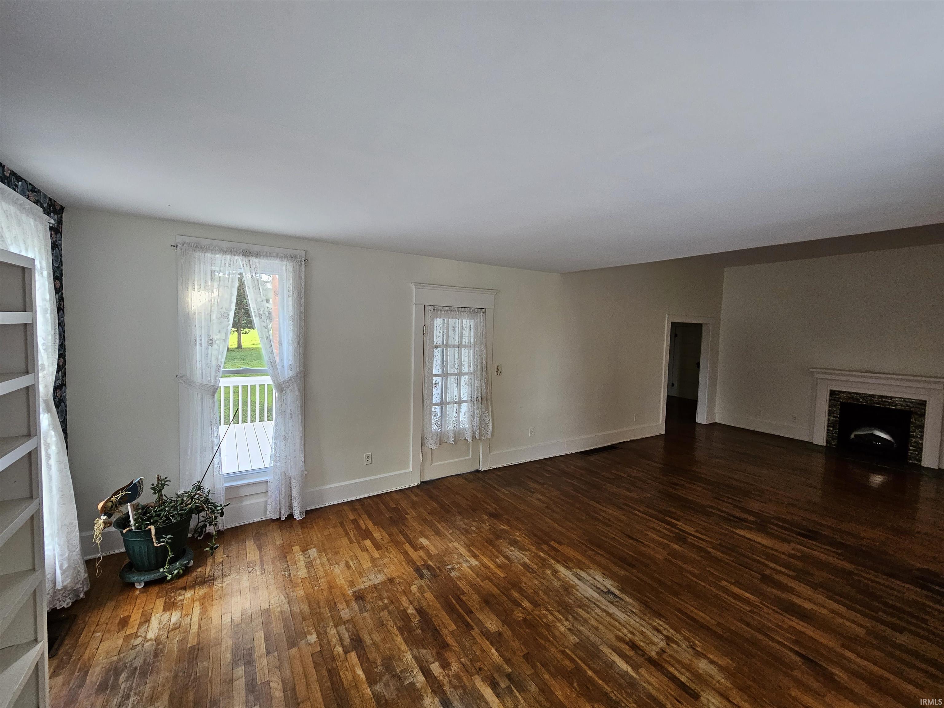 3232 South Petersburg Road Wheatland, IN 47597 - Photo 9 of 36