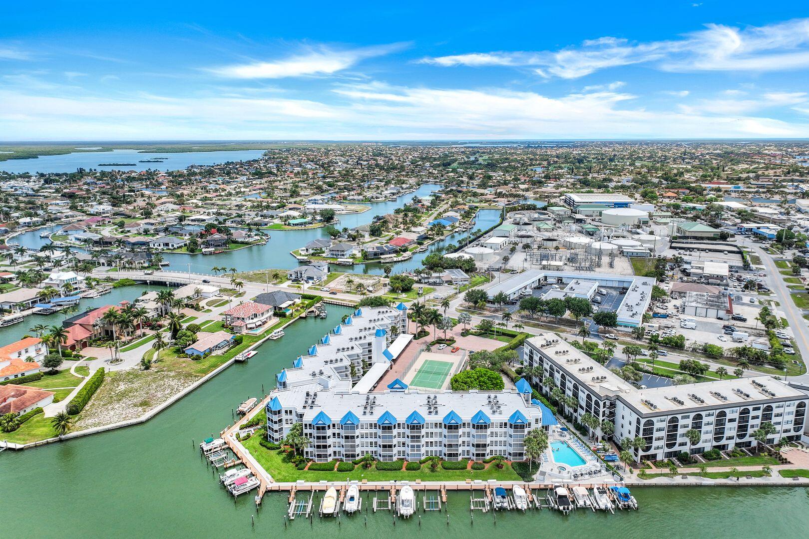82 Tahiti Road Marco Island, FL 34145 - Photo 39 of 47 N End