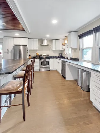 $599,800 | 16 Harrison Avenue, South Kingstown, RI 02879