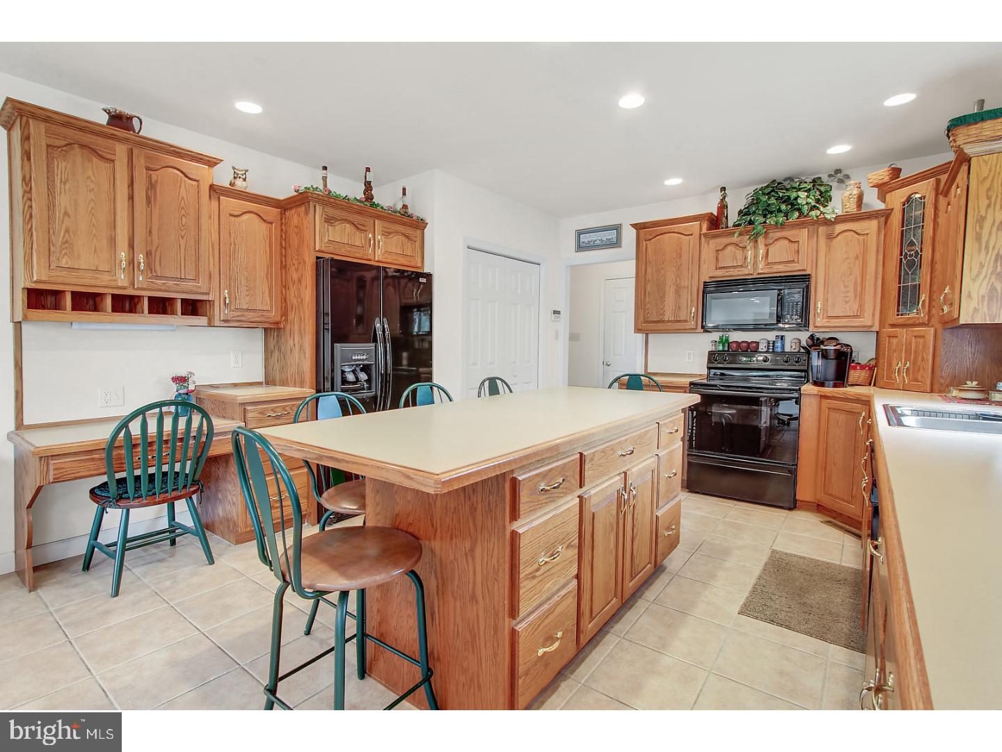 1013 Conifer Road Leesport, PA 19533 - Photo 11 of 25