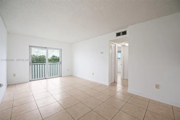 $307,000 | 9915 West Okeechobee Road, Unit 2403, Hialeah Gardens, FL 33016