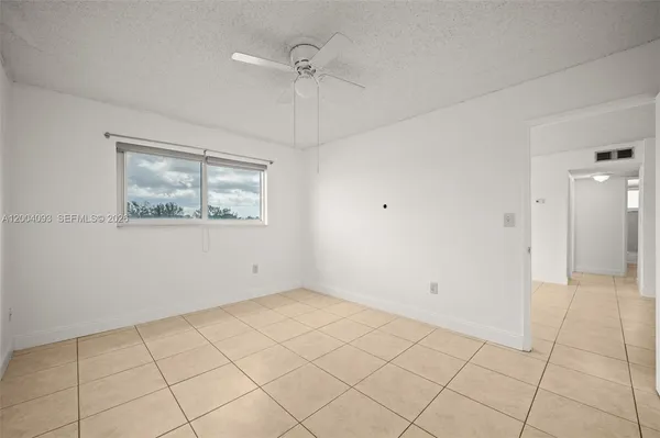$307,000 | 9915 West Okeechobee Road, Unit 2403, Hialeah Gardens, FL 33016
