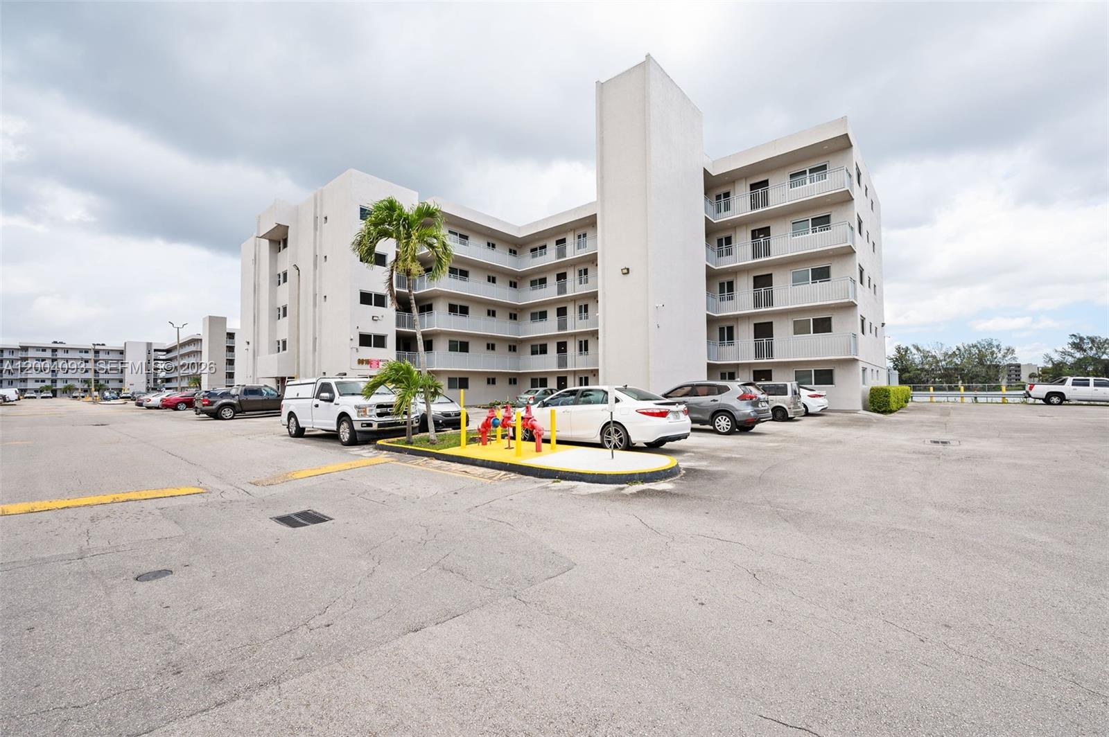 9915 West Okeechobee Road, Unit 2403 Hialeah Gardens, FL 33016 - Photo 38 of 46