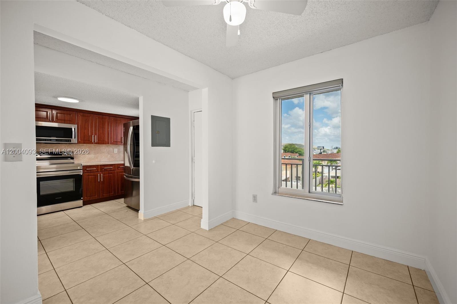 9915 West Okeechobee Road, Unit 2403 Hialeah Gardens, FL 33016 - Photo 4 of 46