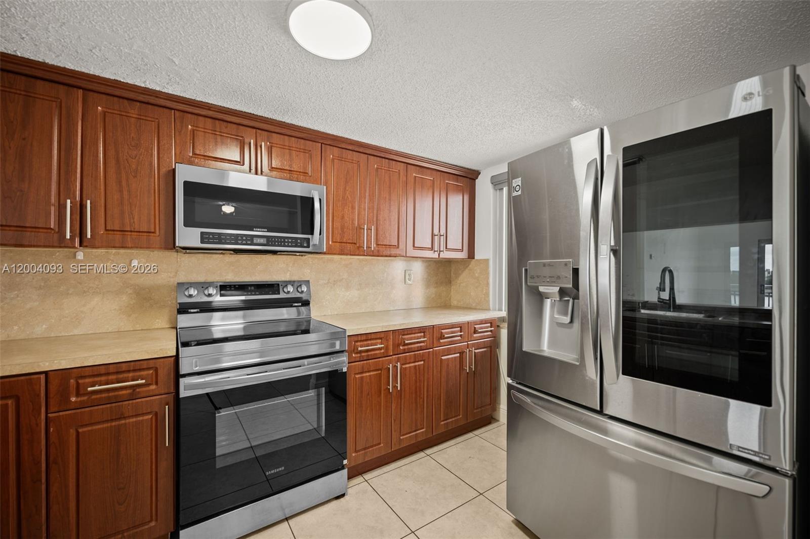 9915 West Okeechobee Road, Unit 2403 Hialeah Gardens, FL 33016 - Photo 6 of 46
