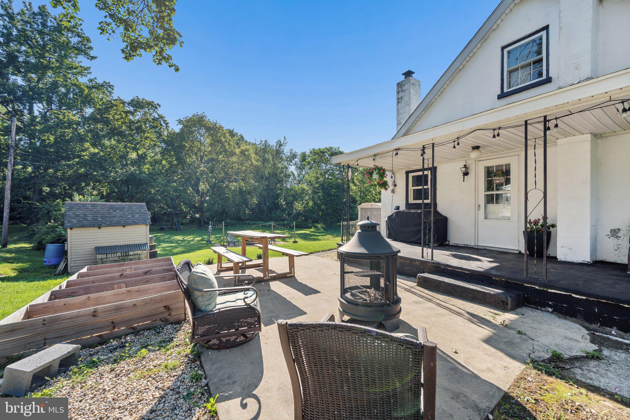 15851 Smith Road Thurmont, MD 21788 - Photo 41 of 59 Back Patio