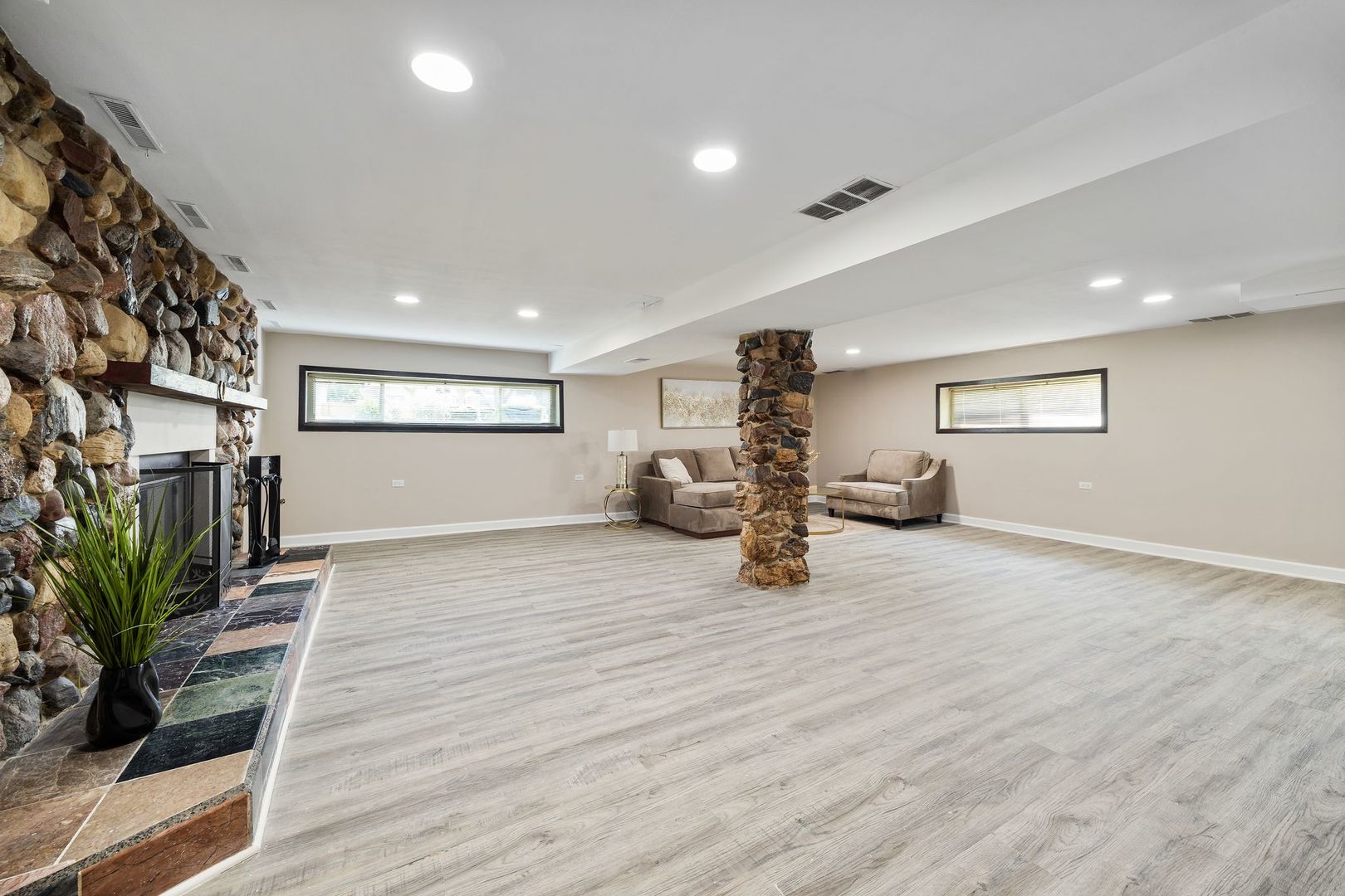 564 West Harrison Road Lombard, IL 60148 - Photo 21 of 33
