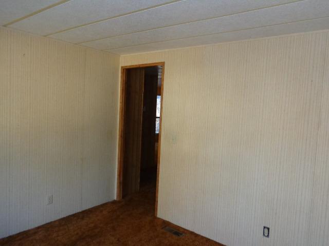 14220 Upper Applegate Road Jacksonville, OR 97530 - Photo 12 of 19 a view of an empty room