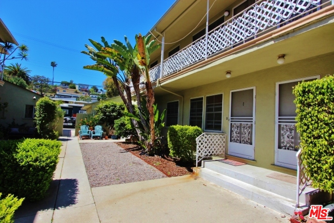 8527 Pershing Drive Playa del Rey, CA 90293 - Photo 11 of 16 Gallery Image 11