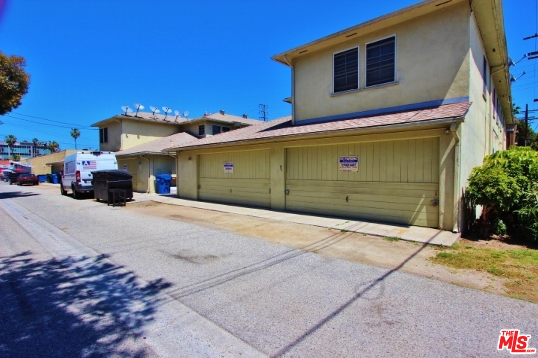 8527 Pershing Drive Playa del Rey, CA 90293 - Photo 5 of 16 Gallery Image 5