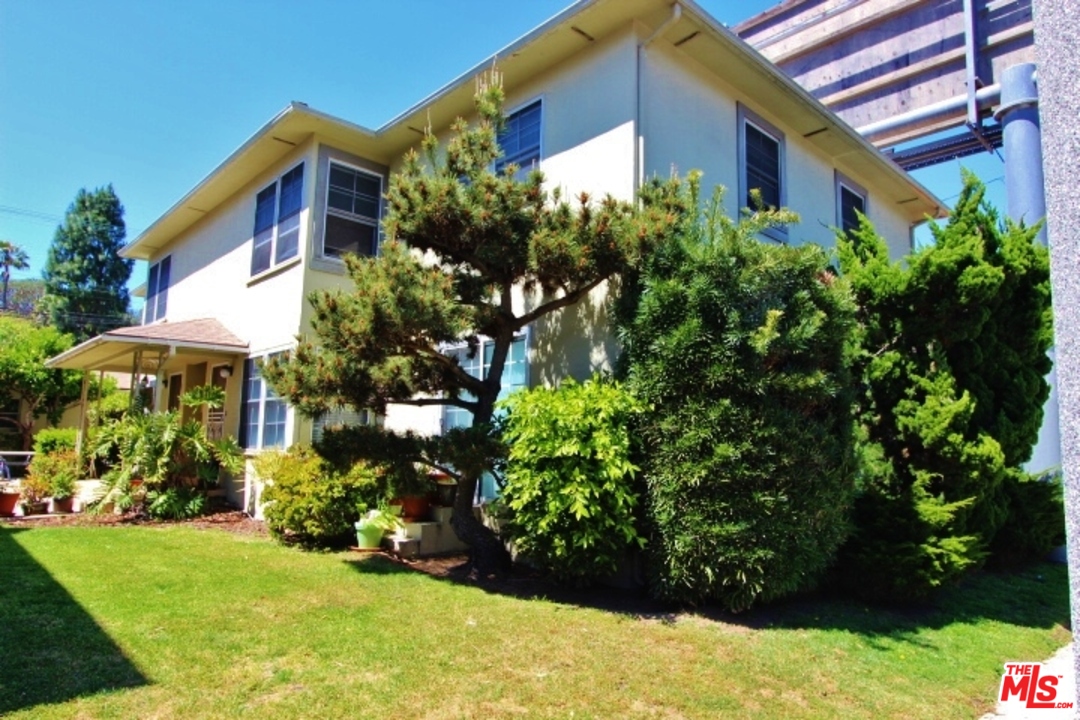 8527 Pershing Drive Playa del Rey, CA 90293 - Photo 8 of 16 Gallery Image 8