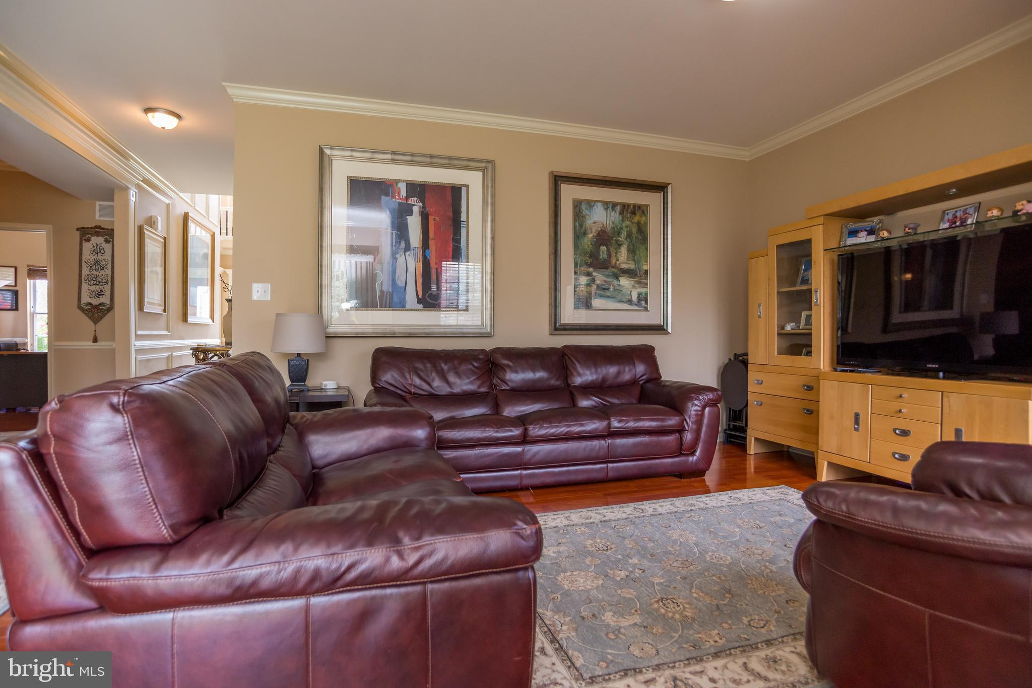2705 Ruth Way Philadelphia, PA 19114 - Photo 13 of 41 Family Room