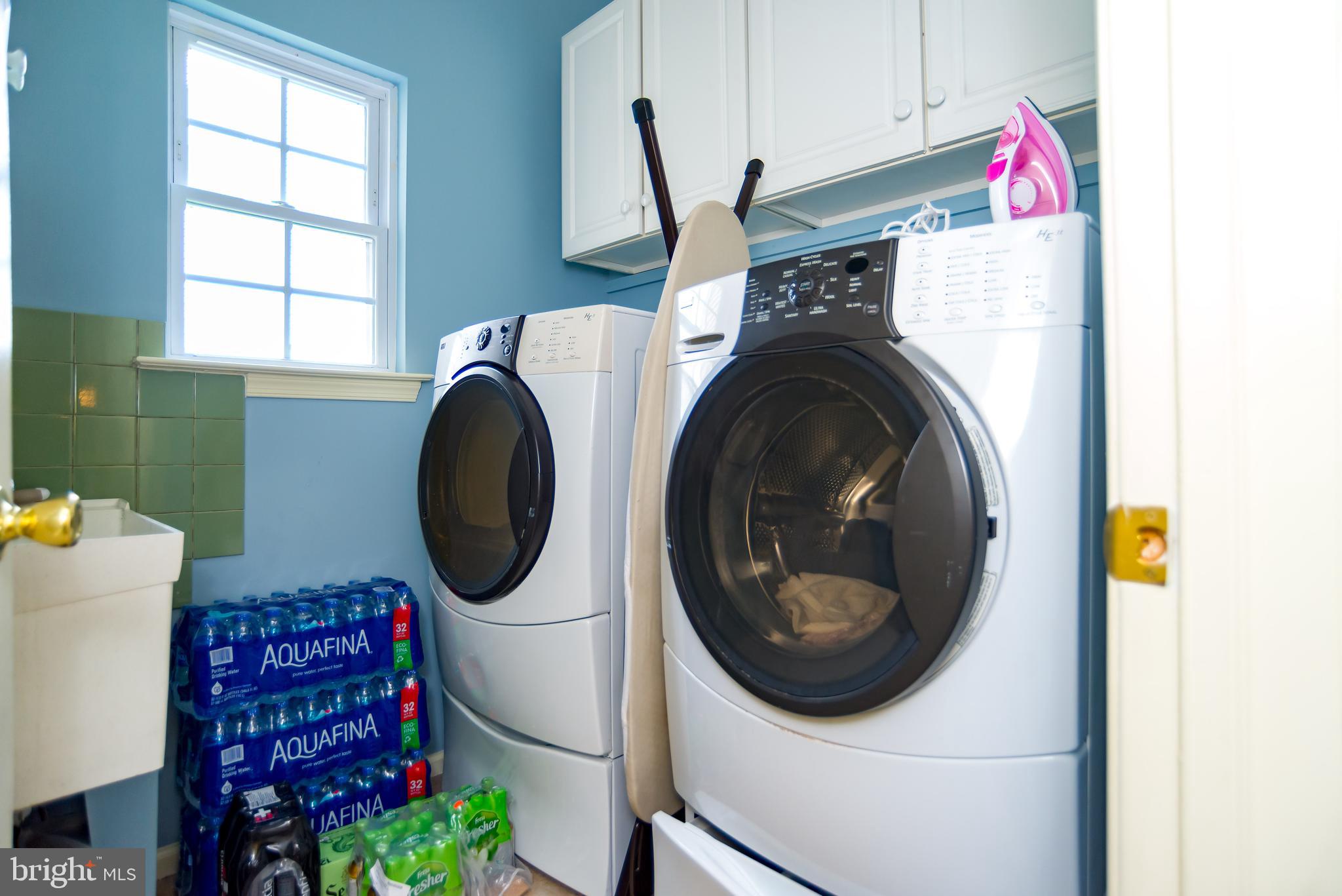 2705 Ruth Way Philadelphia, PA 19114 - Photo 18 of 41 Laundry Room