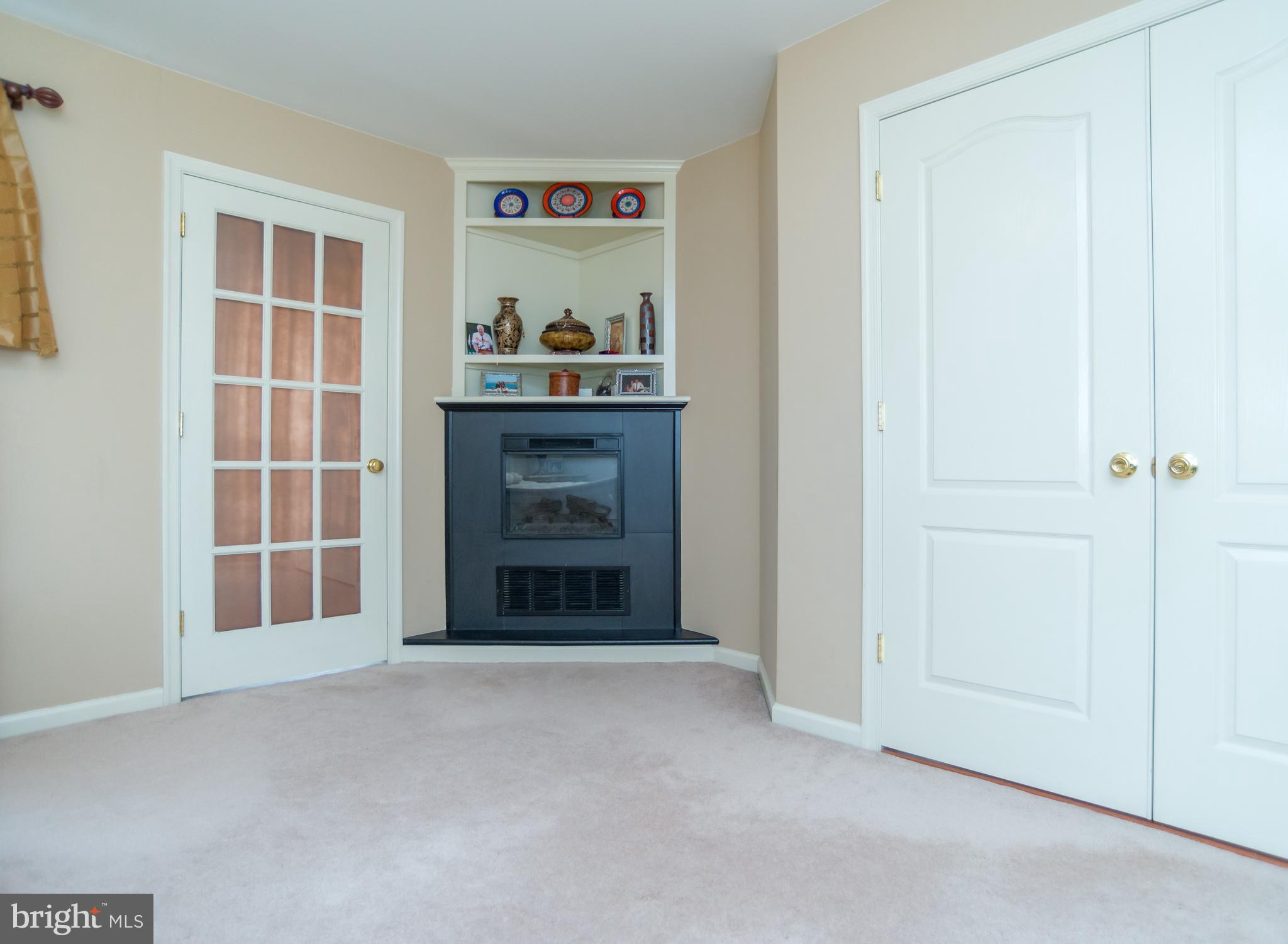 2705 Ruth Way Philadelphia, PA 19114 - Photo 35 of 41 Master Bedroom