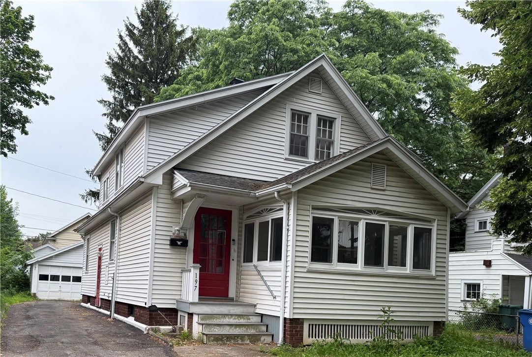 197 Rossiter Road Rochester, NY 14620 - Photo 1 of 18 Gallery Image 1