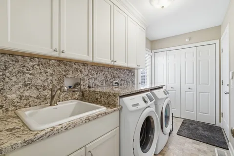 $850,000 | 865 Churchill Court, Barrington, IL 60010