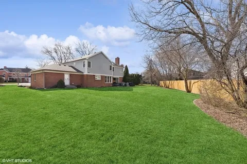 $850,000 | 865 Churchill Court, Barrington, IL 60010