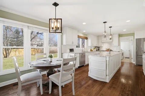 $850,000 | 865 Churchill Court, Barrington, IL 60010