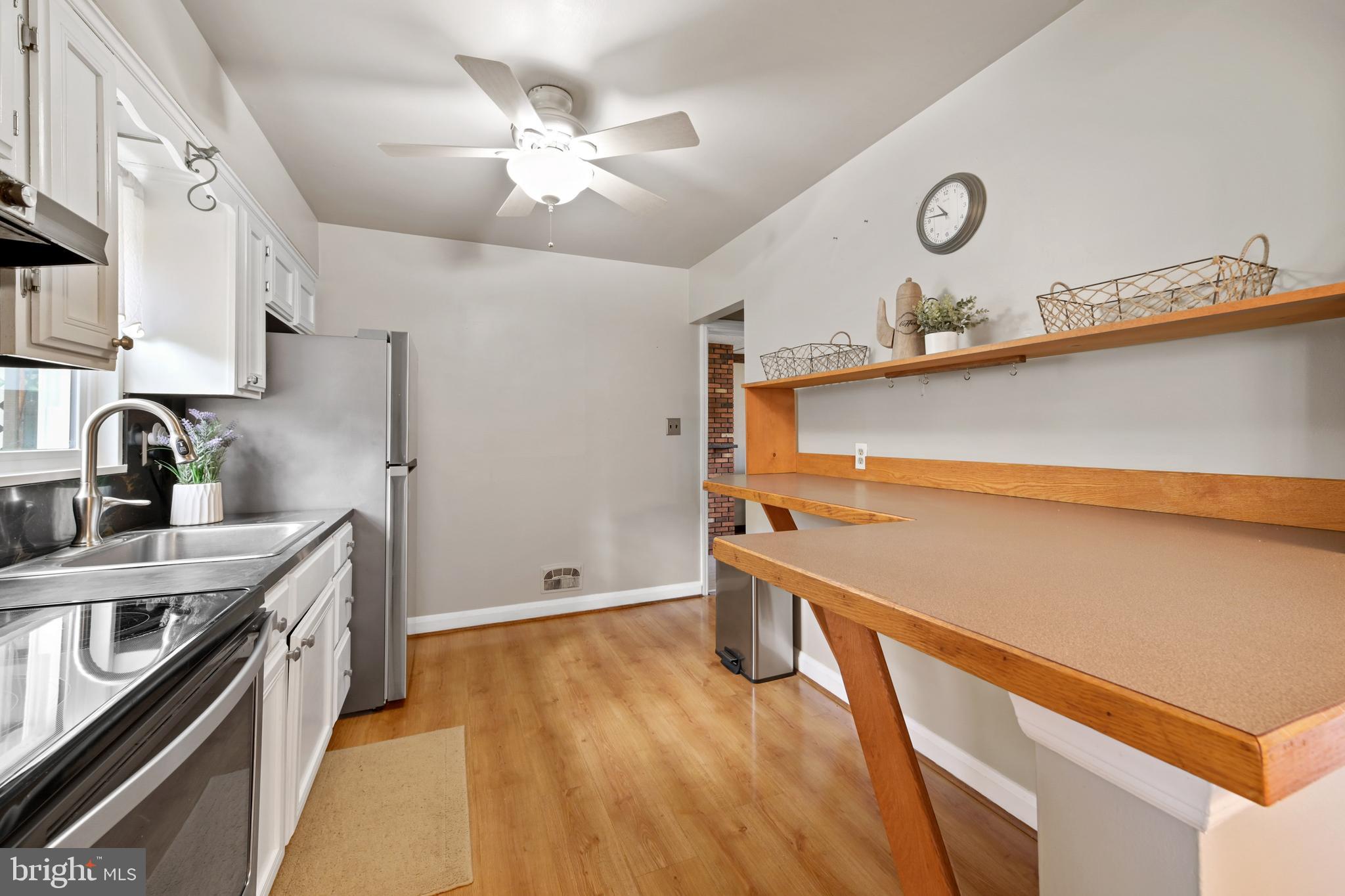 8437 Alvin Road Pasadena, MD 21122 - Photo 12 of 39 Gallery Image 12