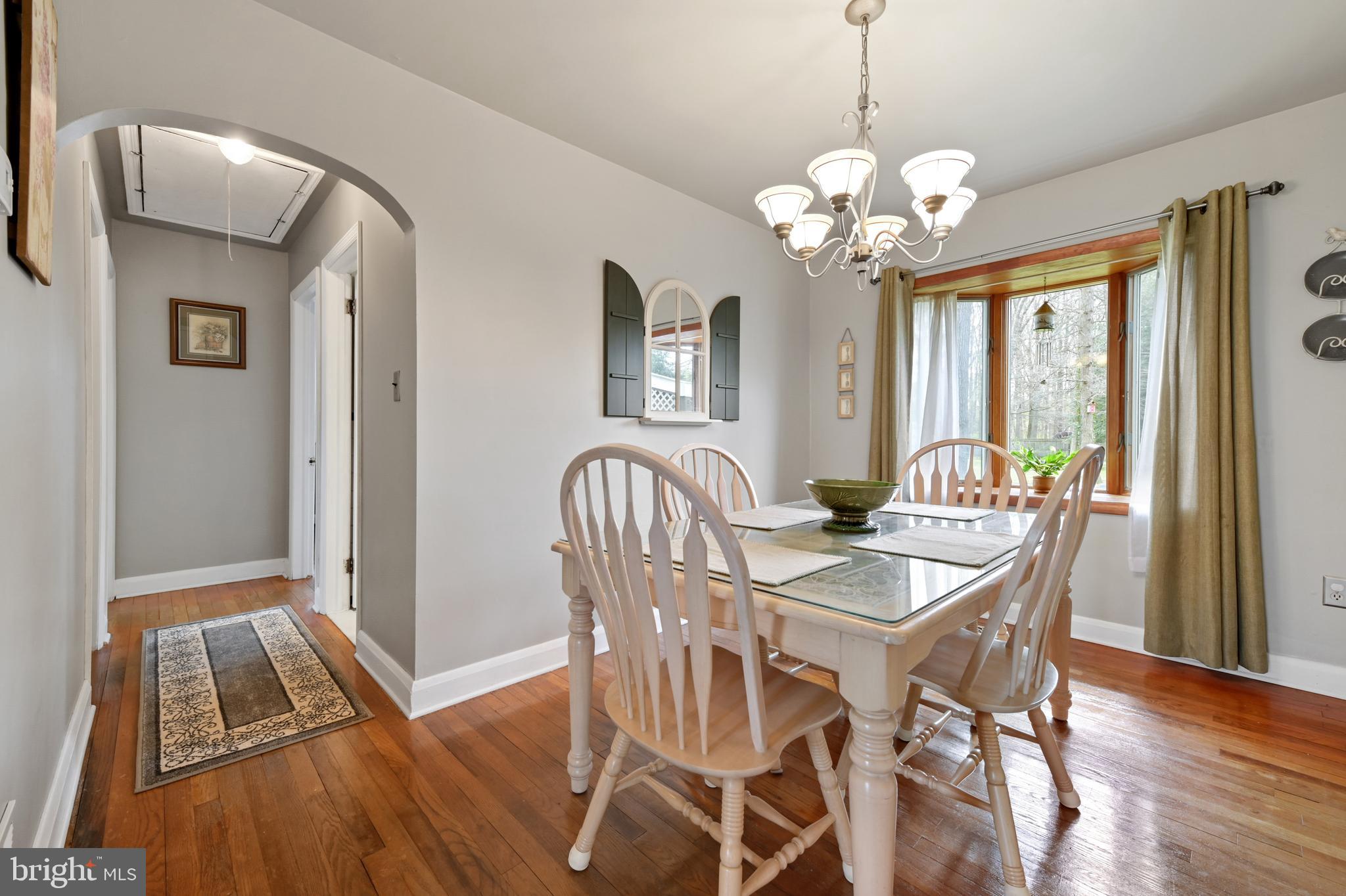 8437 Alvin Road Pasadena, MD 21122 - Photo 8 of 39 Gallery Image 8