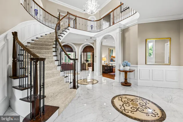 a view of entryway with a front door