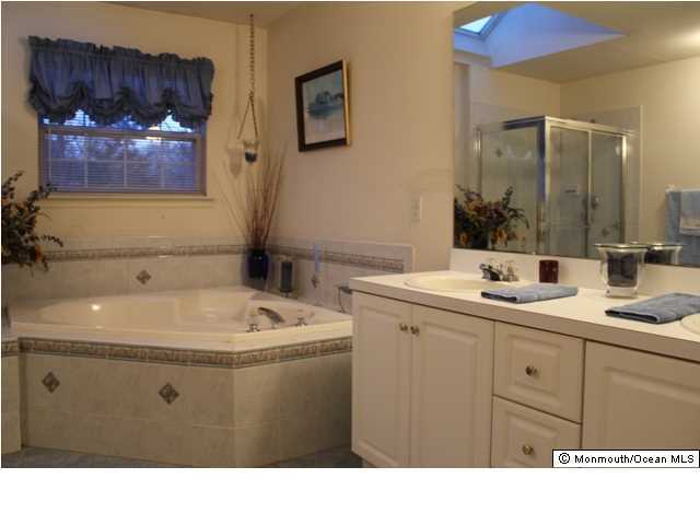 356 Meadowood Road Jackson, NJ 08527 - Photo 13 of 16 Additional Photo