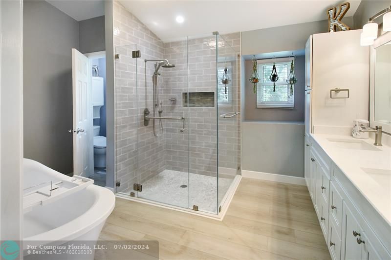 5910 Northwest 65th Ct